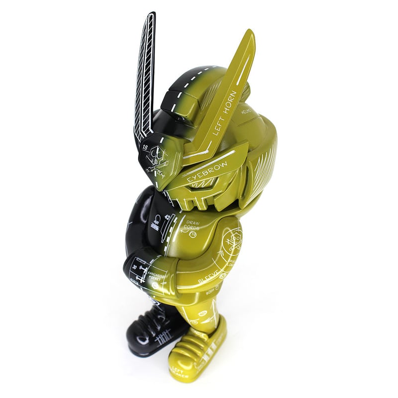 Project Retro MEGA TEQ63 by Sergio Mancini x Qu