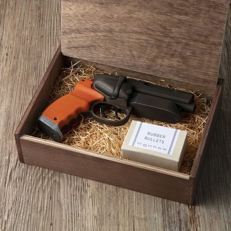 Tomenosuke Blaster Rubber Band Gun & Holster ﻿﻿bundle set