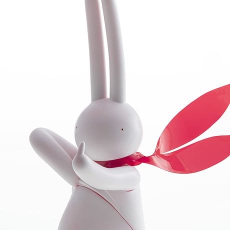 mr clement sofubi sculpture / a vulgar statement chapter 2: matte white version