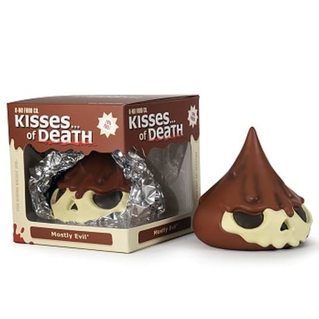 4” Skull Kisses of Death Standard Edition by Andrew Bell