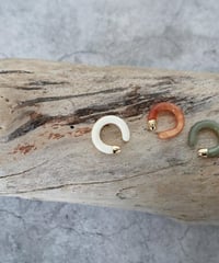 アクリルイヤカフ