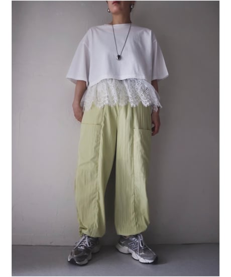 裾レースTシャツ