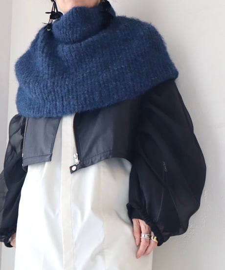 【Rokusho】モヘアシャギーネックスリットケープ