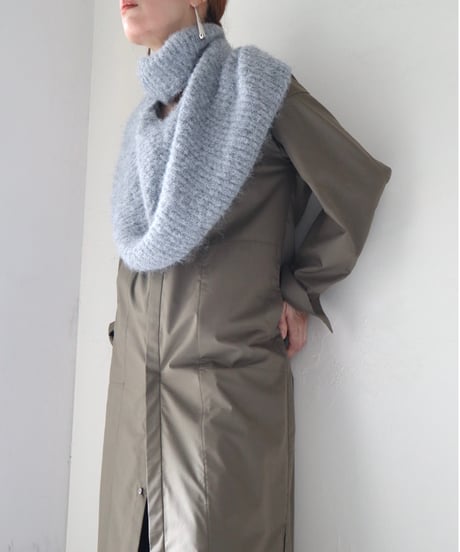 【Rokusho】モヘアシャギーネックスリットケープ