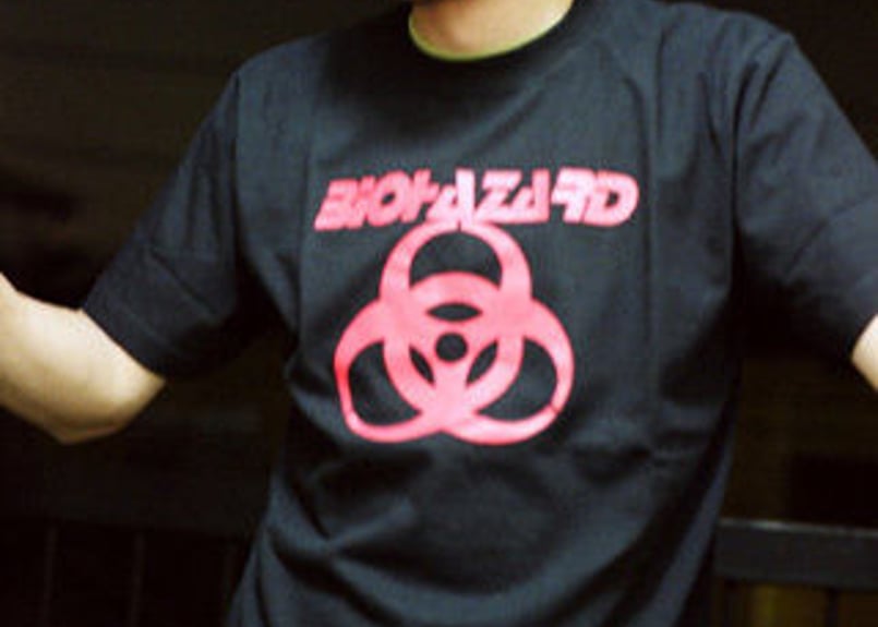 BIOHAZARD(バイオハザード)ブラック | Tシャツジャパン BIOHAZARD(バイオハザード)ブラック | Tシャツジャパン