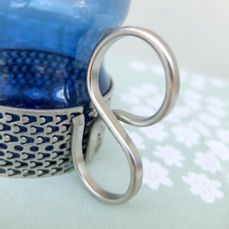 イッタラ Iittala　ツァイッカ　ホルダー付きグラス（ブルー×シルバー）
