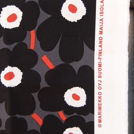 マリメッコ marimekko　＜Mini Unikko＞コーティング・コットン・ファブリック（グレー×ブラック×レッド）50×77cm　日本未入荷