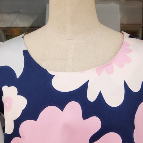 マリメッコ marimekko　＜Kukkatori＞五分袖ワンピース　アジア限定