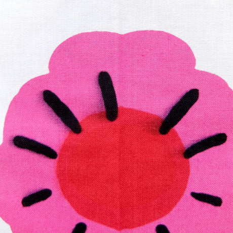 マリメッコ marimekko　＜Nekku＞ヴィンテージ・ファブリック（ホワイト）