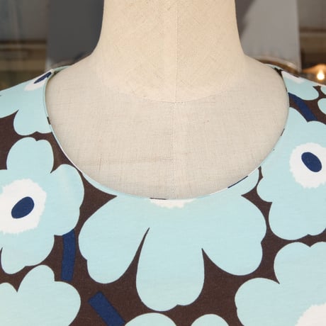マリメッコ marimekko　＜Pieni Unikko＞長袖ワンピース　アジア限定