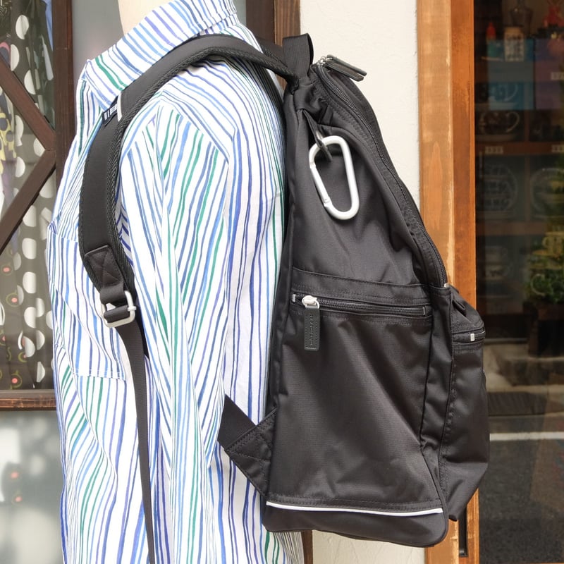 marimekko RATIA バックパック 41400920-1_2.jpg