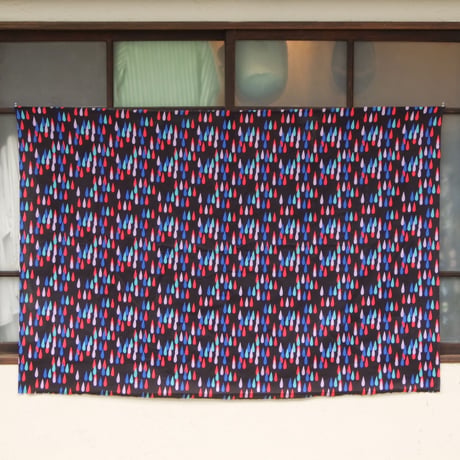 マリメッコ marimekko　＜Pisaroi＞服生地　50cm　日本未入荷