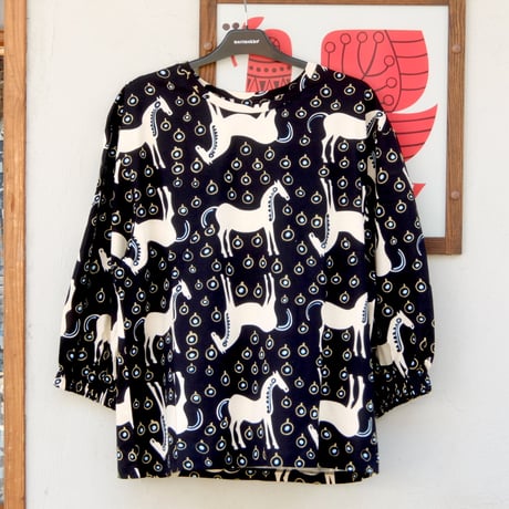 マリメッコ marimekko　＜Musta Tamma＞七分袖トップス　日本限定　大きなサイズ