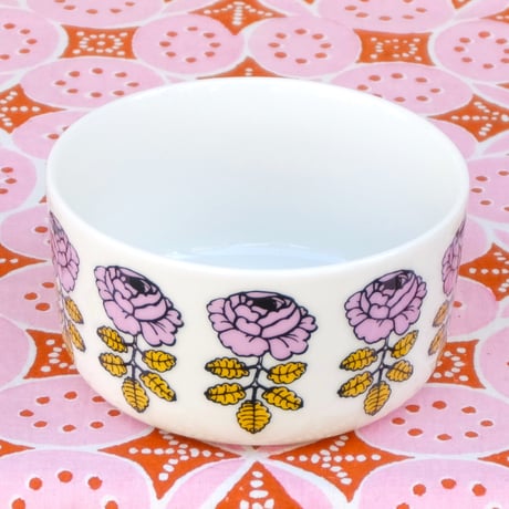 マリメッコ marimekko　＜Vihkiruusu＞ボウル(M)（スモーキーピンク）