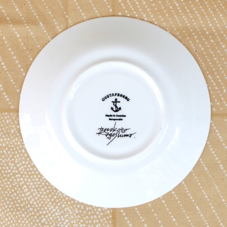 グスタフスベリ Gustavsberg X 鹿児島睦　ジュニ　カップ＆ソーサー（オークル）新品