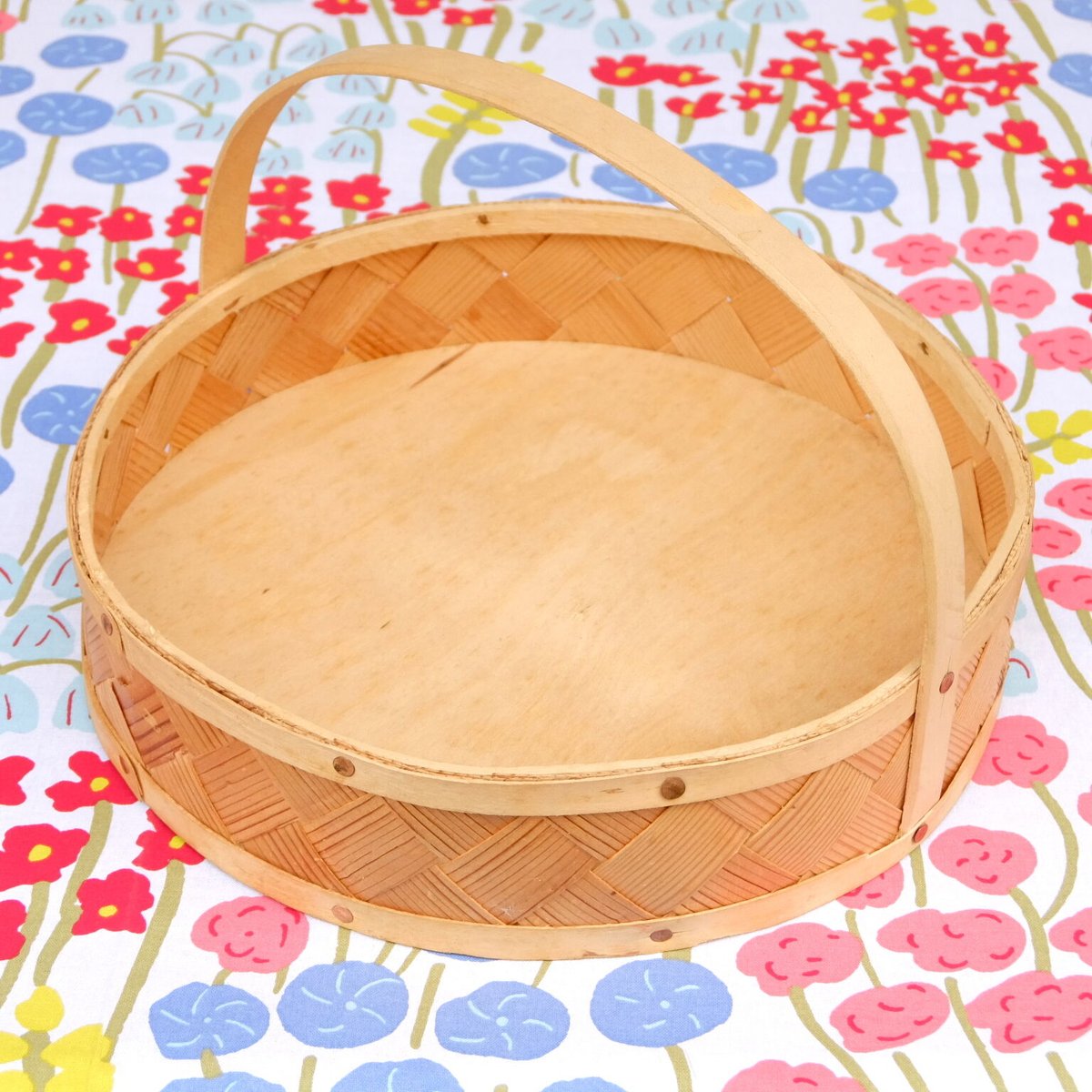 スポーンコリ 持ち手付きトレイ | chuffy