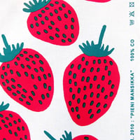 マリメッコ marimekko　＜Pieni Mansikka＞ファブリック（ホワイト）50cm