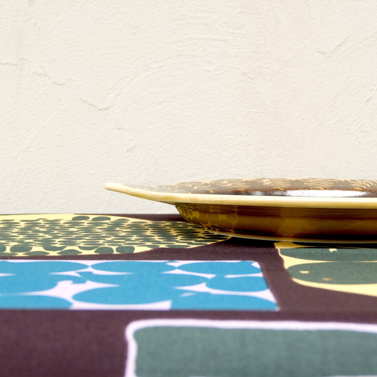 ARABIA カラ フィッシュプレート（L) | chuffy