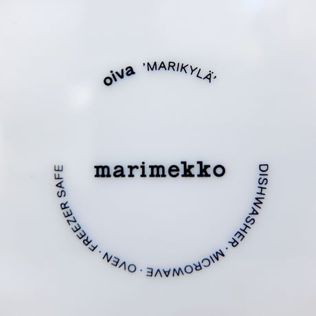 マリメッコ marimekko　＜Marikyla＞角プレート