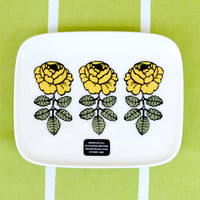 新品　マリメッコ 70周年記念　フィギア/入れ物（Pilkkuhauva) マリメッコ marimekko 70周年記念 フィギア/入れ物（Pilkkuhauva）新品