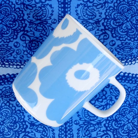 マリメッコ marimekko　＜Unikko＞マグカップ（スカイブルー）