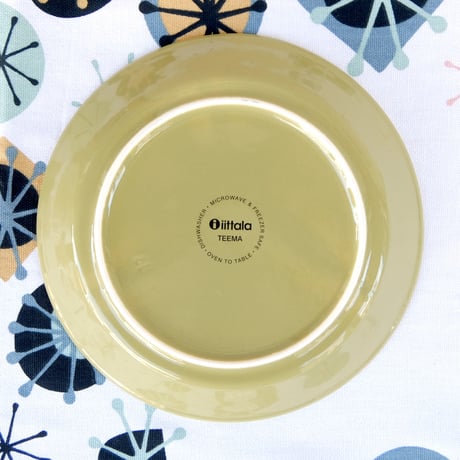 イッタラ Iittala　ティーマ　プレート(M)　オリーブグリーン（廃番）