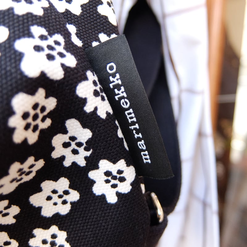 マリメッコ marimekko <Puketti>バッグパック(ブラック マリメッコ marimekko <Puketti>バッグパック(ブラック