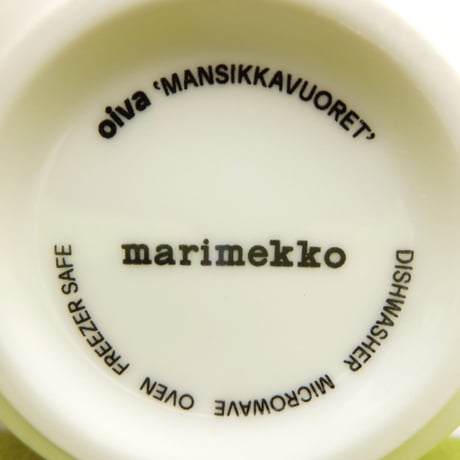 マリメッコ marimekko　＜Mansikkavuoret＞コーヒーカップ2個セット
