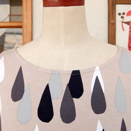 マリメッコ marimekko　＜Pisaroi＞ワンピース（ベージュ）大きなサイズ