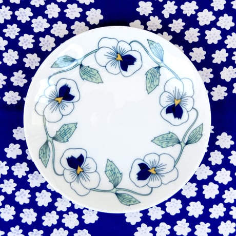 CATEGORY シルヴィア・レウショヴィウス Sylvia Leuchovius | chuffy