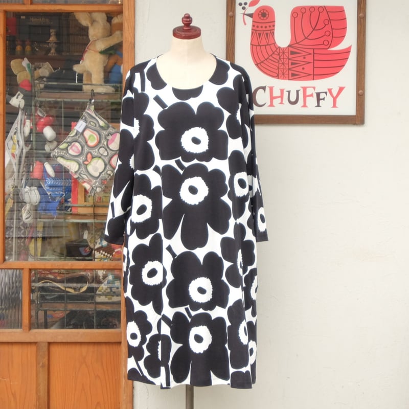 マリメッコ marimekko ＜Pieni Unikko＞七分袖ワンピース（オフ