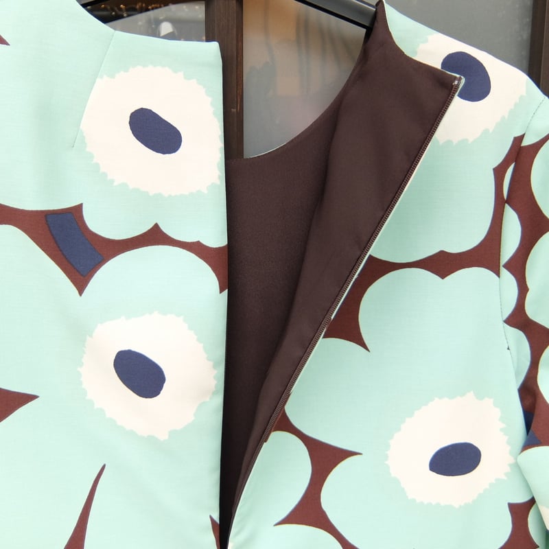 マリメッコ marimekko <Pieni Unikko>長袖ワンピース アジア マリメッコ marimekko <Pieni Unikko>長袖ワンピース アジア