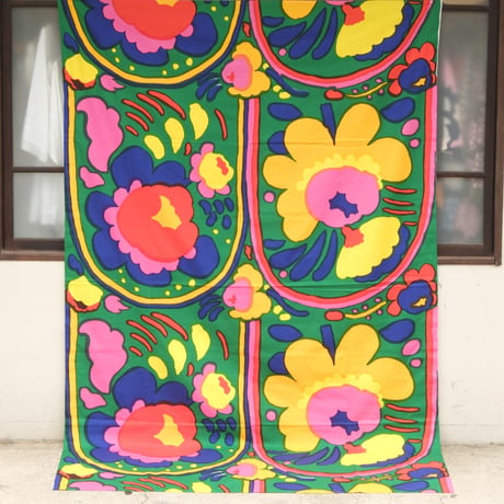 マリメッコ marimekko　＜Karuselli＞ヴィンテージ・ファブリック
