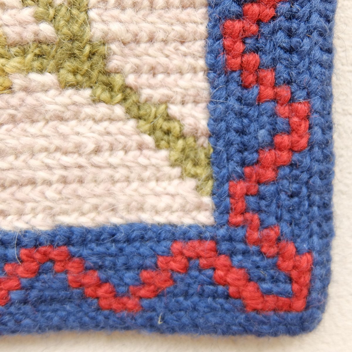 ツヴィスト刺繍 タペストリー(鳥・小)D | chuffy ツヴィスト刺繍 タペストリー(鳥・小)D | chuffy