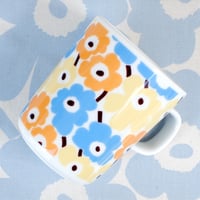 マリメッコ marimekko　＜Pikkuinen Unikko＞マグカップ（カラフル）日本限定
