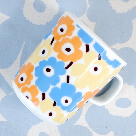 マリメッコ marimekko　＜Pikkuinen Unikko＞マグカップ（カラフル）日本限定