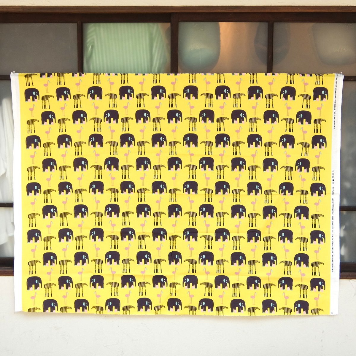 マリメッコ marimekko ＜Karkulaiset＞ファブリック（イエロー）50cm 廃