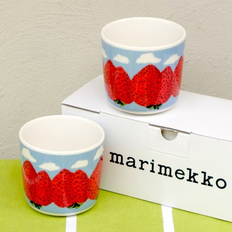 マリメッコ marimekko　＜Mansikkavuoret＞コーヒーカップ2個セット