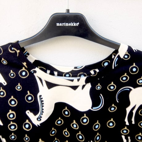 マリメッコ marimekko　＜Musta Tamma＞七分袖トップス　日本限定　大きなサイズ