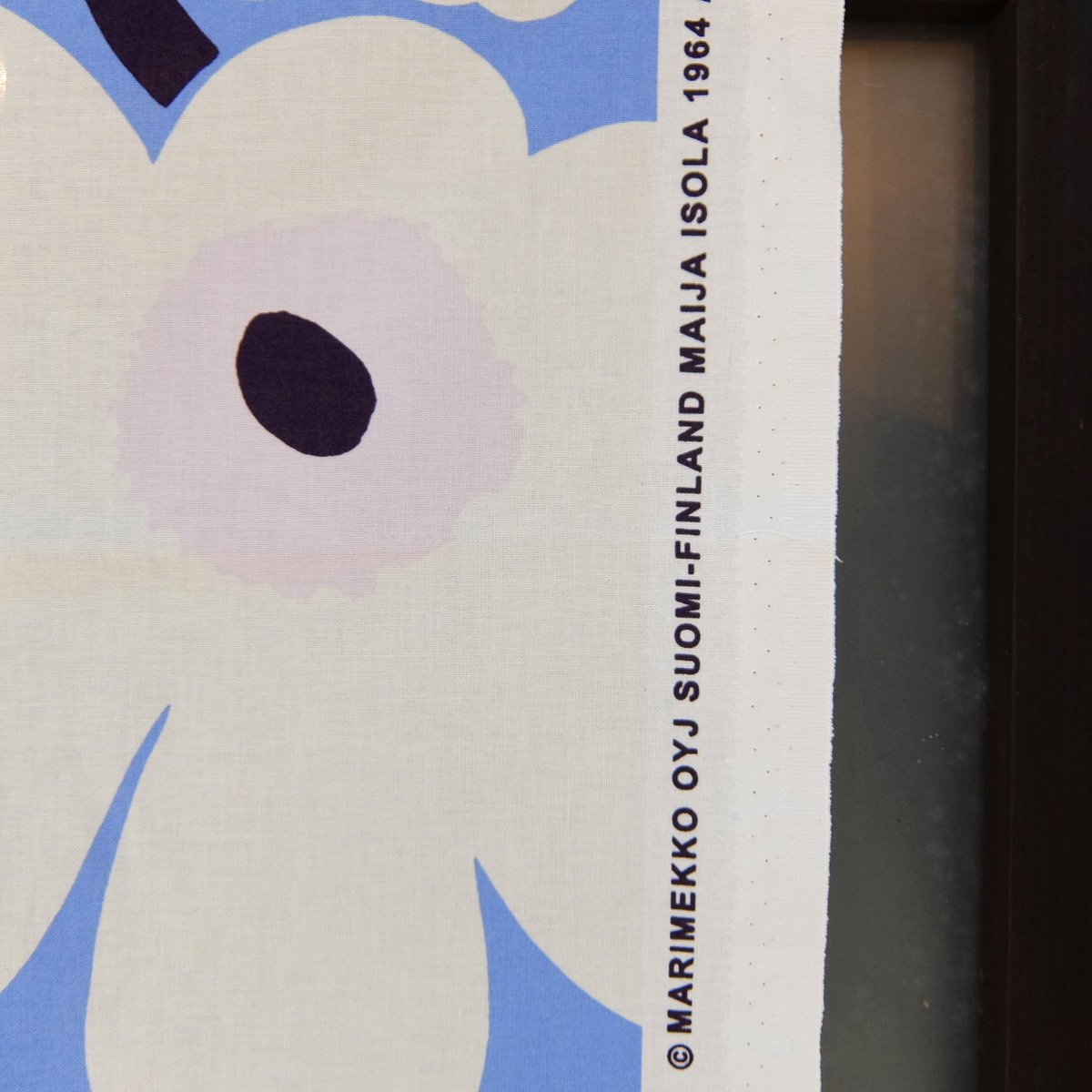 マリメッコ marimekko <Pieni Unikko>ファブリック(水色×オフ マリメッコ marimekko <Pieni Unikko>ファブリック(水色×オフ