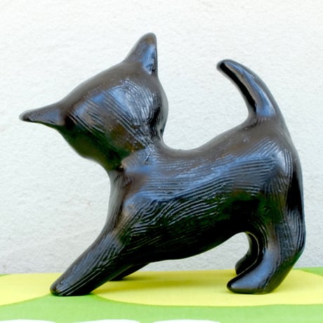 ウプサラ・エクビィ Upsala Ekeby　猫（黒）