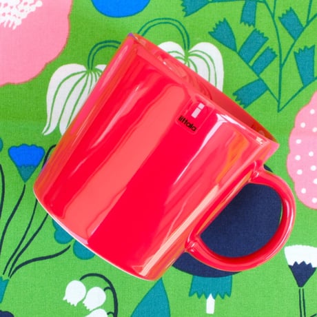 イッタラ Iittala　ティーマ　マグカップ　レッド（冬季限定）未使用品