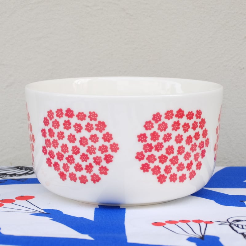 マリメッコ marimekko ＜Puketti＞ボウル（ホワイト×レッド） | chuffy