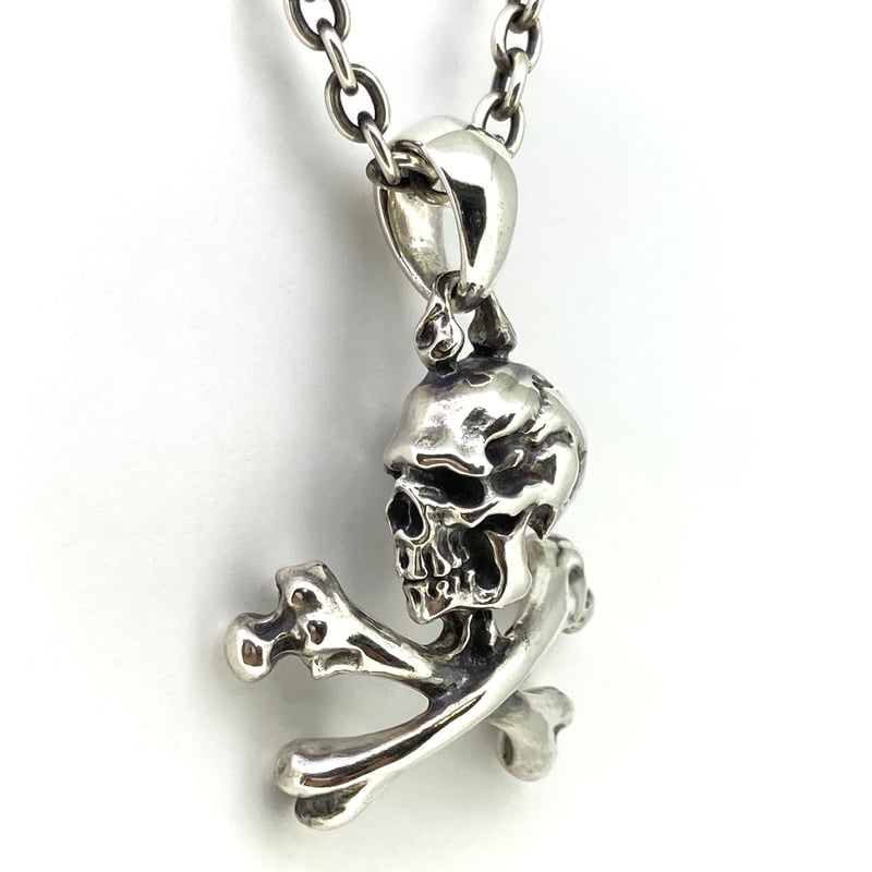 FN Sideways Crossbone Skull Pendant | RIBBONS ／
