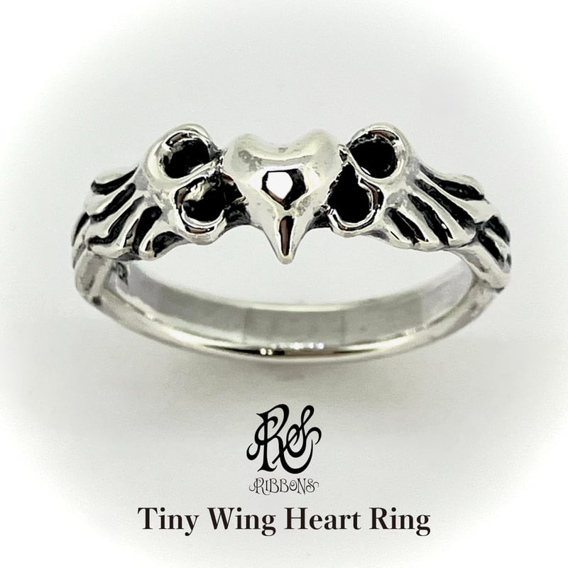 Tiny Wing Heart Ring | RIBBONS ／ CROWS GLOWS（ シ