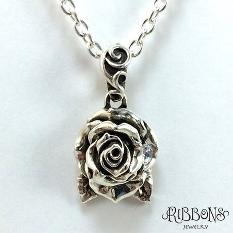 T Rose Pendant