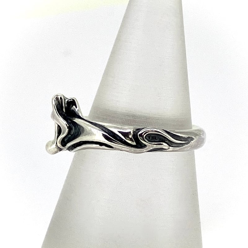 Tiny Eighth Note Ring | RIBBONS ／ CROWS GLOWS（