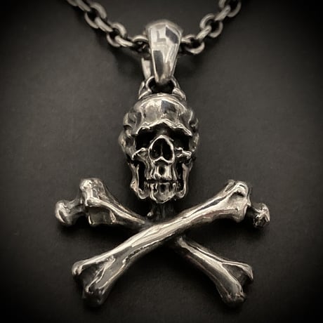 FN Crossbone Skull Pendant