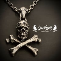 FN Crossbone Skull Pendant