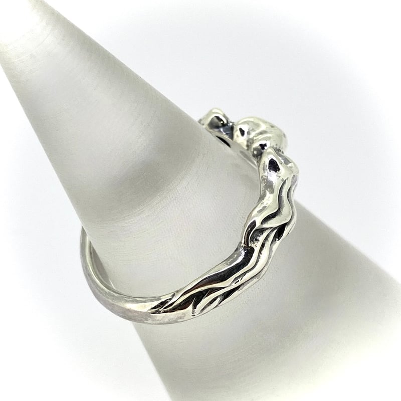 Tiny Wing Heart Ring | RIBBONS ／ CROWS GLOWS（ シ